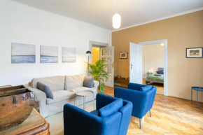 Vintage Charm,3 Bedrooms,Old Town